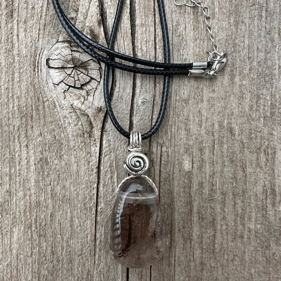 Smoky Quartz for Protection, Intuition and Higher Levels of Consciousness. - Picture 3 of 6
